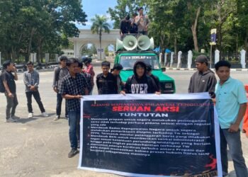 AMS Sultra Demo Polda–BKD, Desak Transparansi Kasus Dugaan Perzinahan Oknum TNI dan Istri Brimob